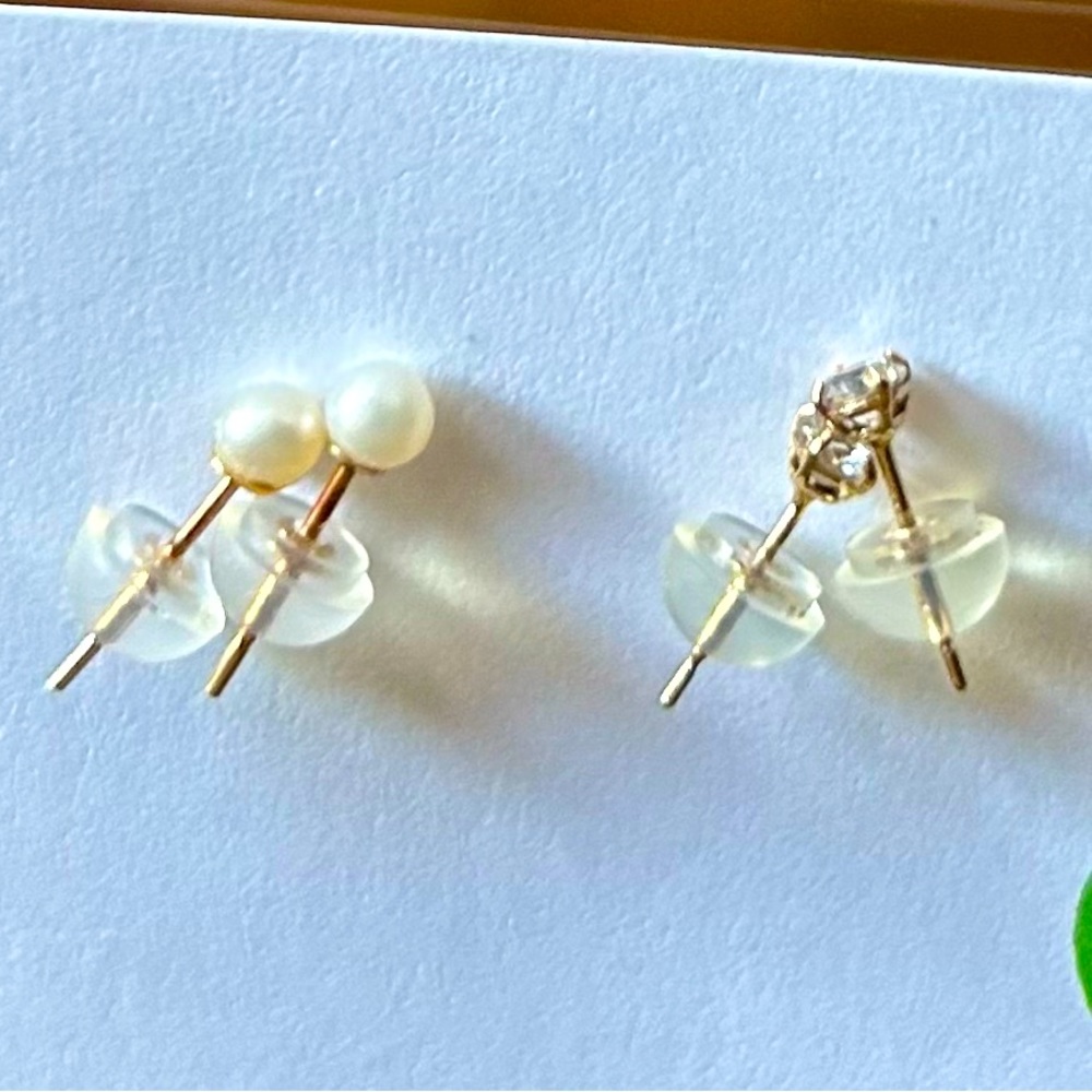 14 k gold stud earring set